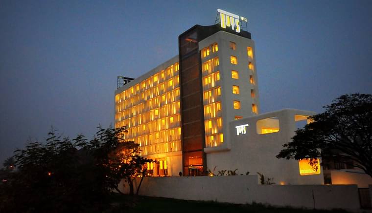 Primary hotel
