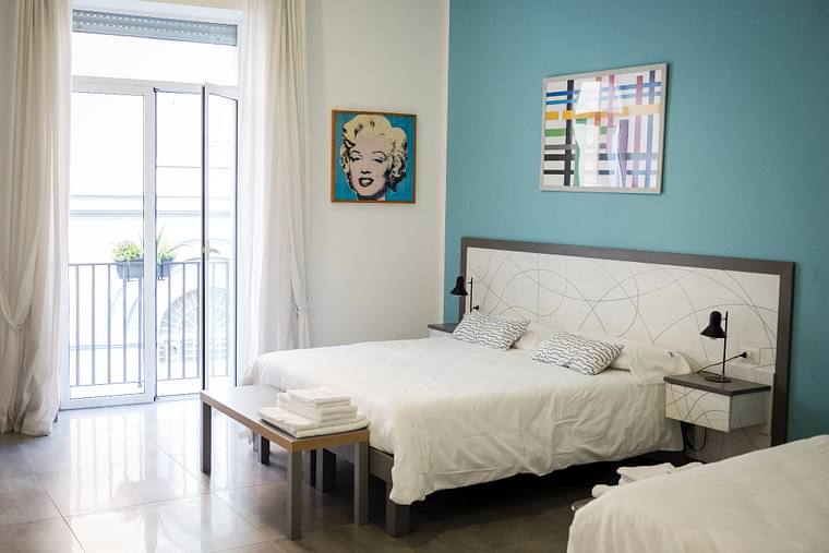 Primary hotel