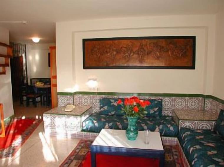 Primary hotel
