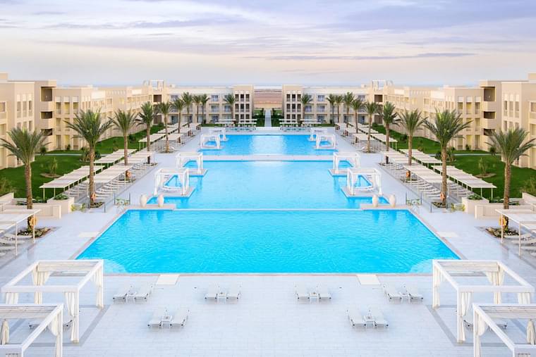 Primary hotel