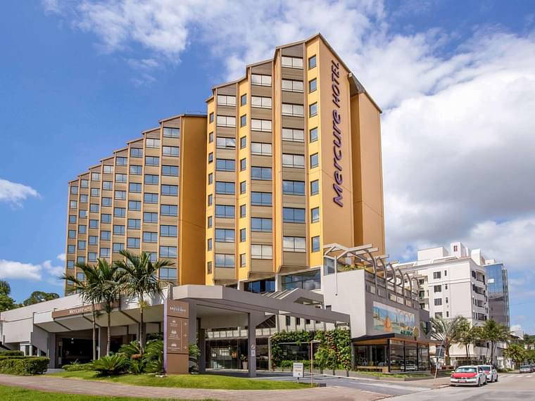 Primary hotel