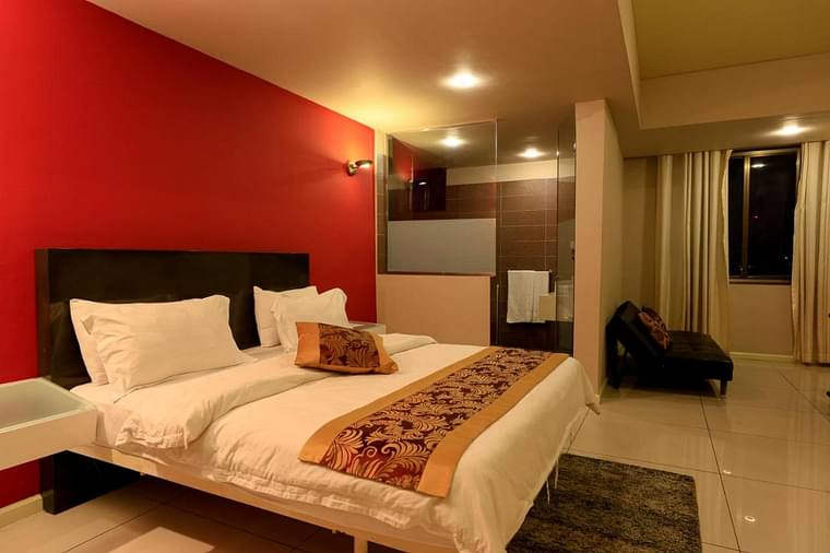 Primary hotel