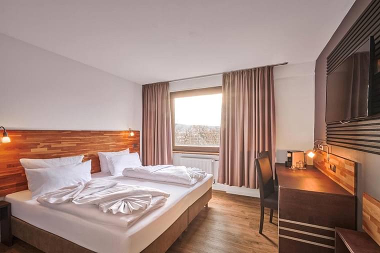 Primary hotel