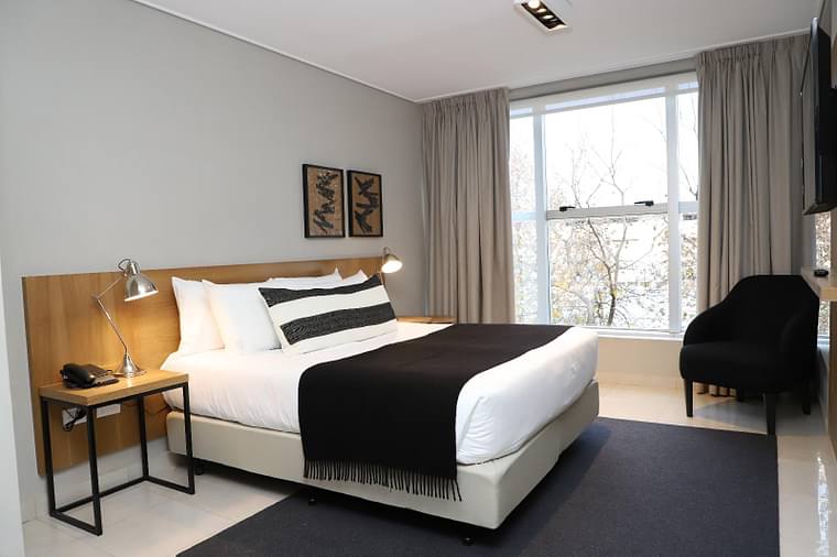 Primary hotel