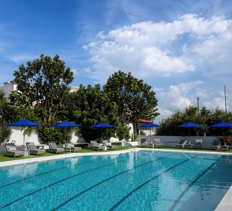 Primary hotel