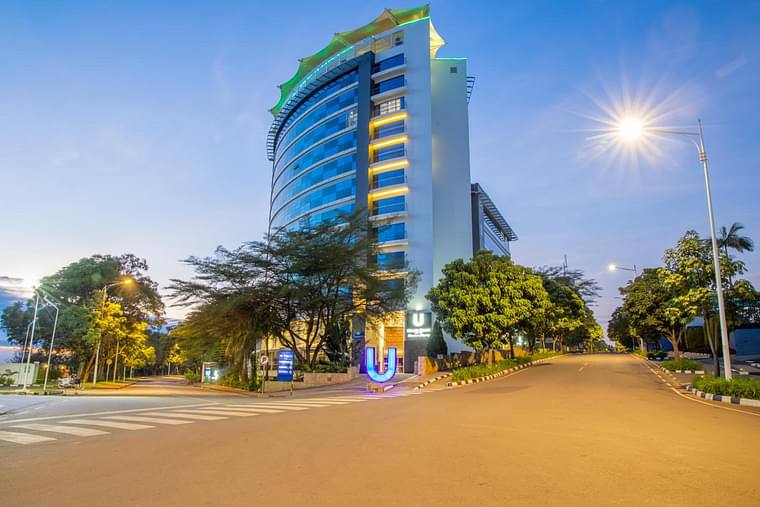 Primary hotel