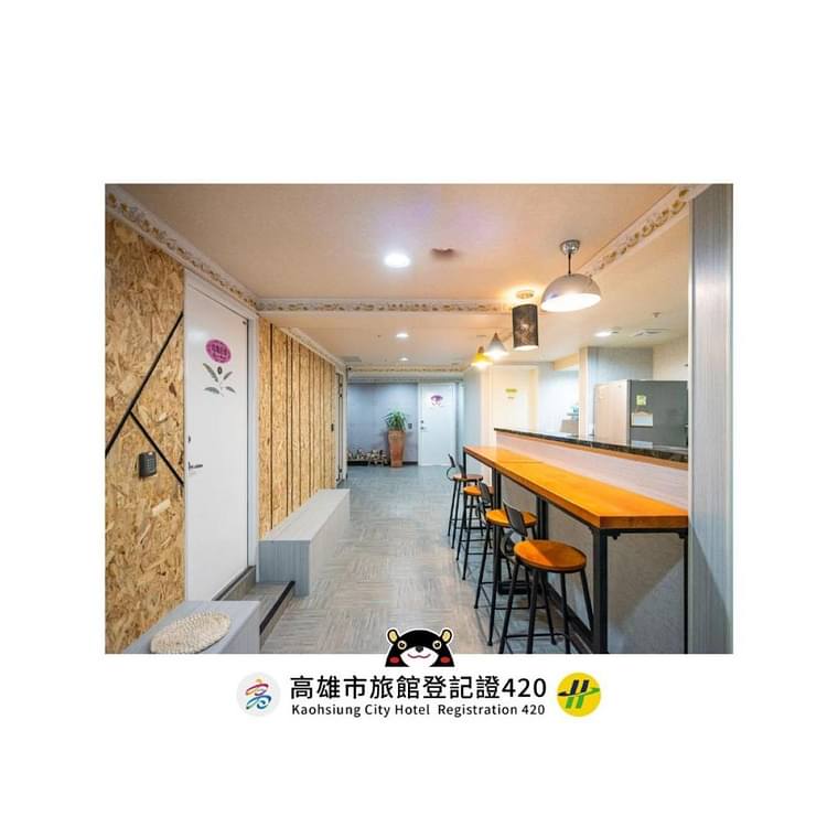 Primary hotel