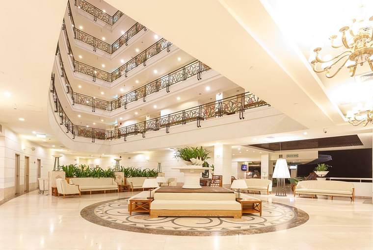 Primary hotel