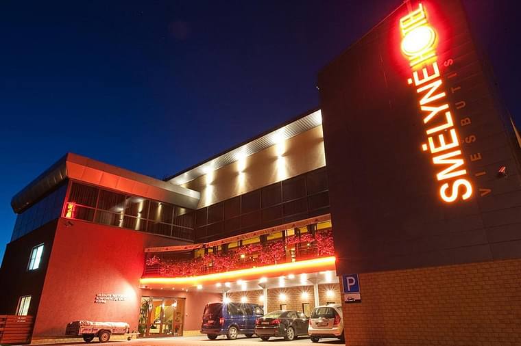 Primary hotel