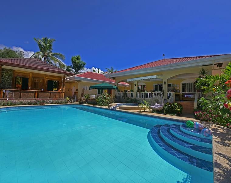 Primary hotel