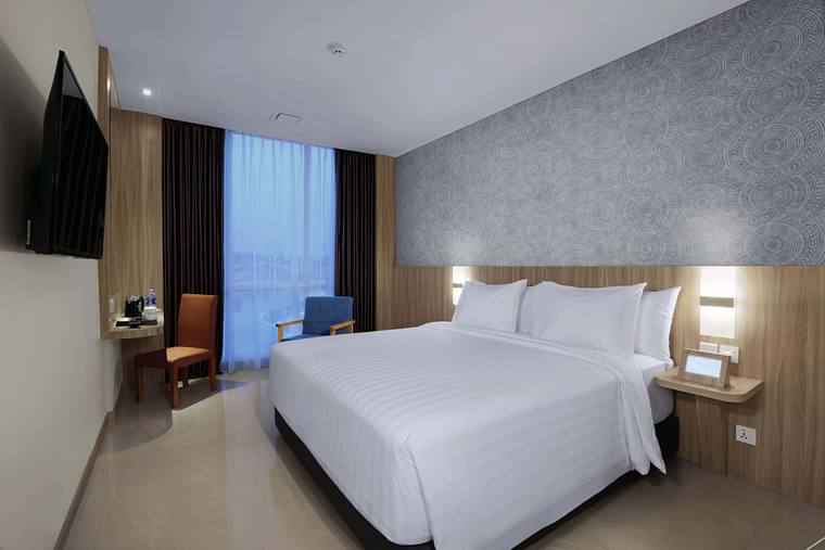 Primary hotel